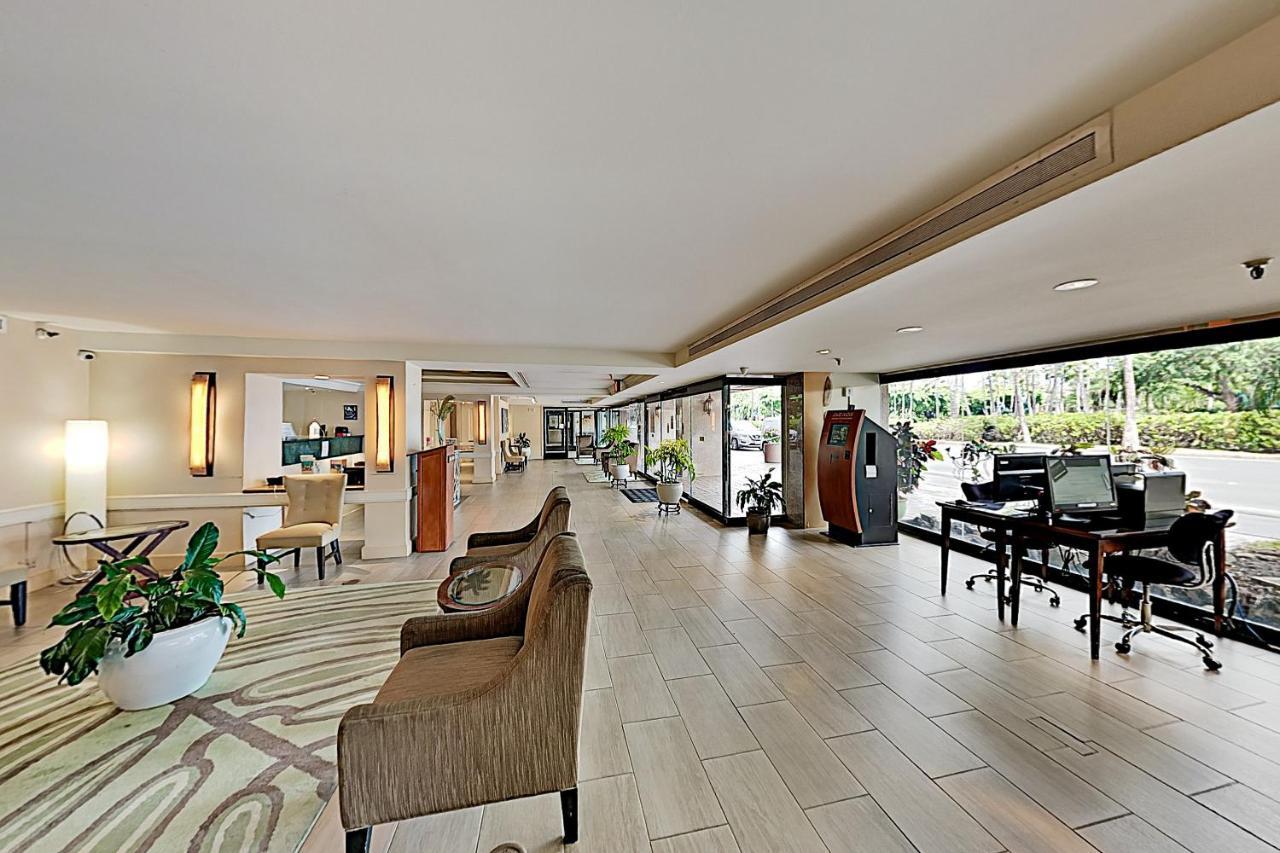Aqua Palms Waikiki Ocean View Lanai Parking Included Apartment Honolulu Exterior photo